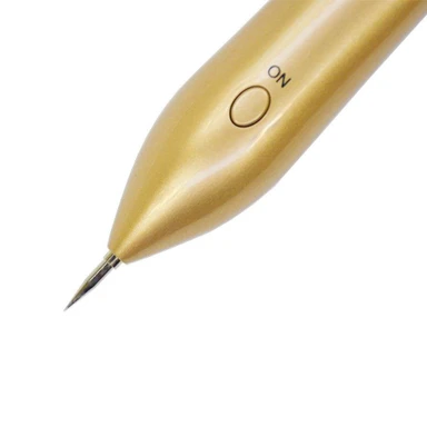 قلم پاک‌‌سازی پوست مدل A01-رنگ طلایی
